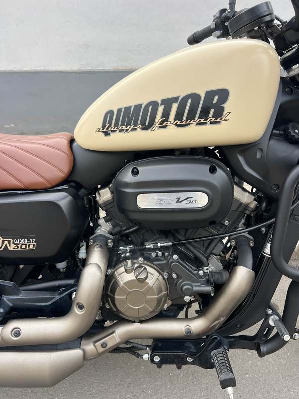 二手QJMOTOR闪300