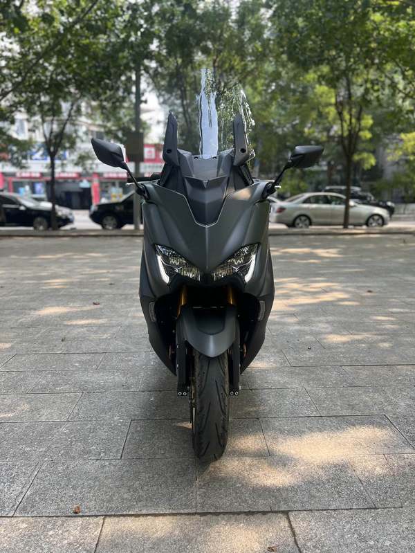 二手雅马哈TMAX