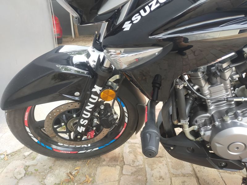 二手豪爵铃木骊驰 GW250