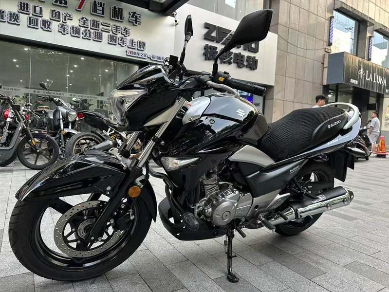 二手豪爵铃木骊驰 GW250