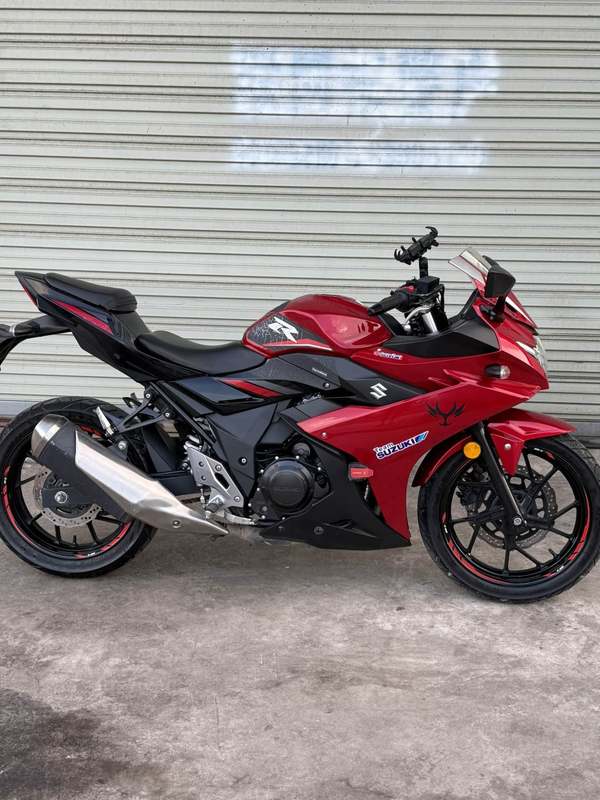 二手豪爵铃木GSX250R
