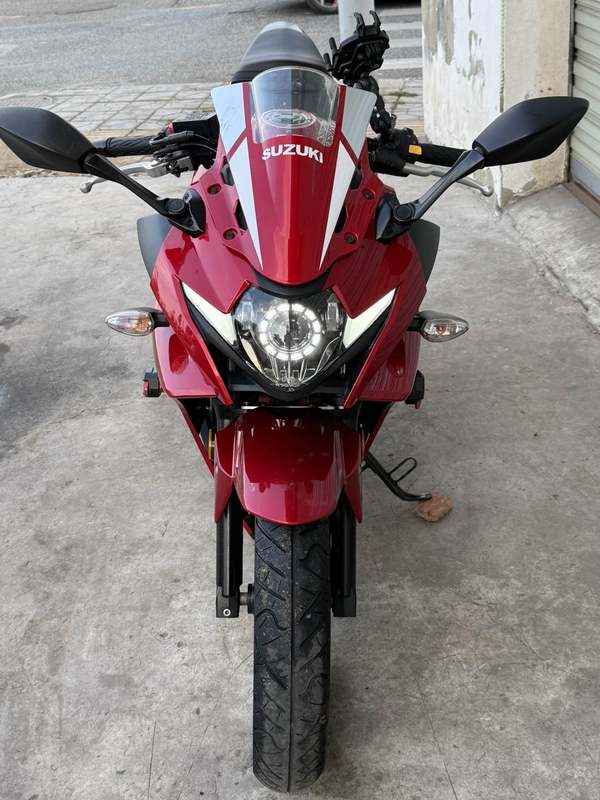 二手豪爵铃木GSX250R