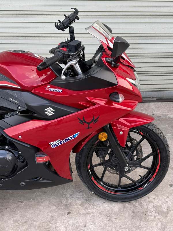 二手豪爵铃木GSX250R