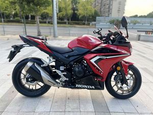 二手本田CBR400R