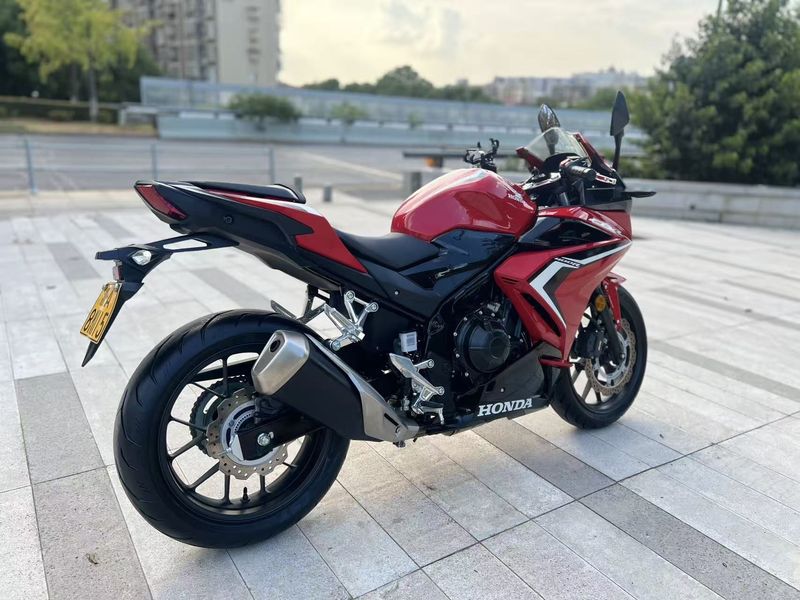 二手本田CBR400R