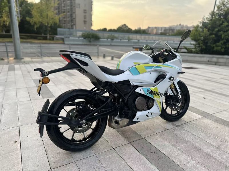 二手QJMOTOR赛250