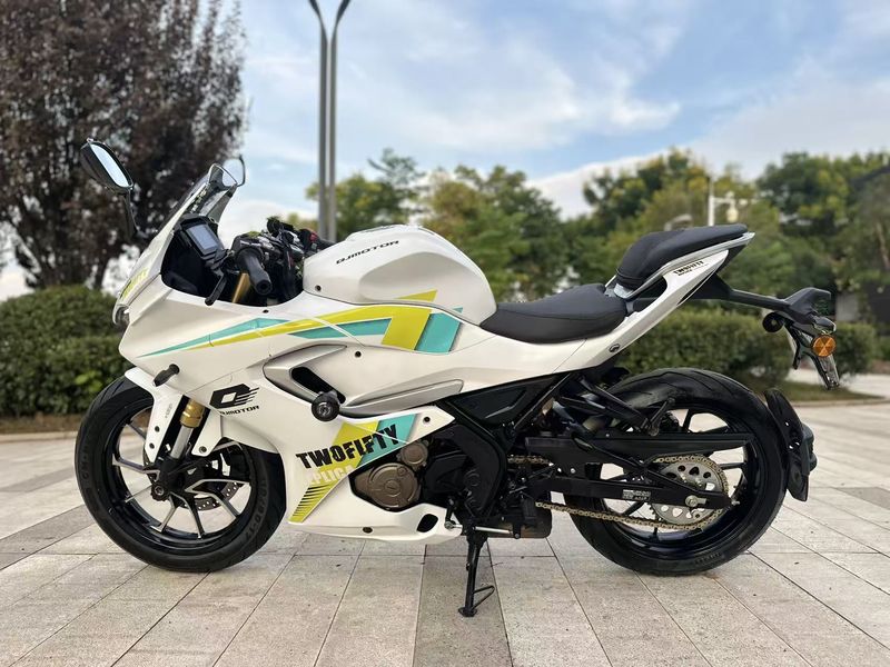 二手QJMOTOR赛250