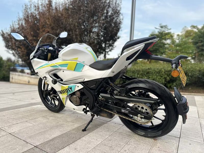 二手QJMOTOR赛250