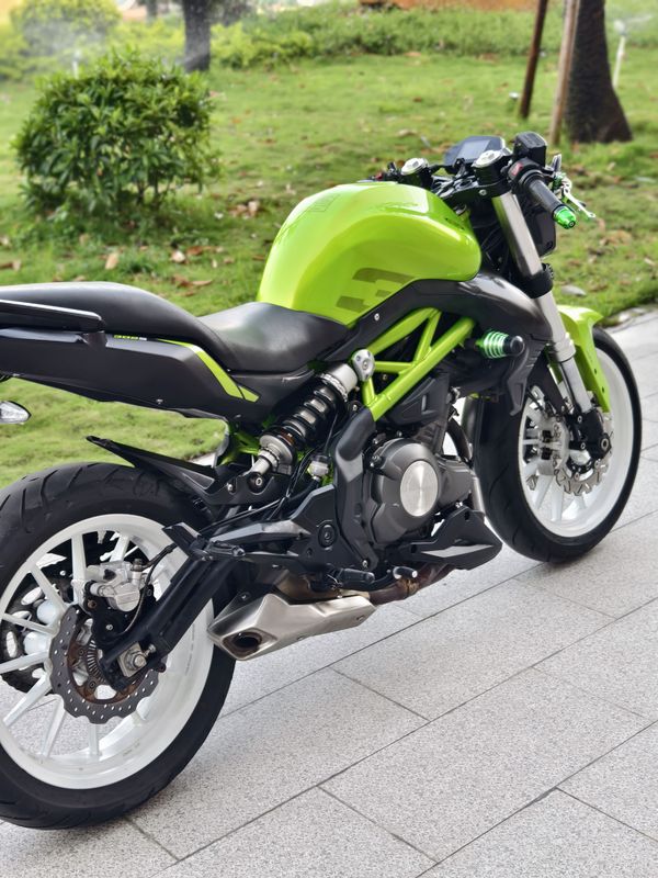 二手贝纳利蓝宝龙 BN302S