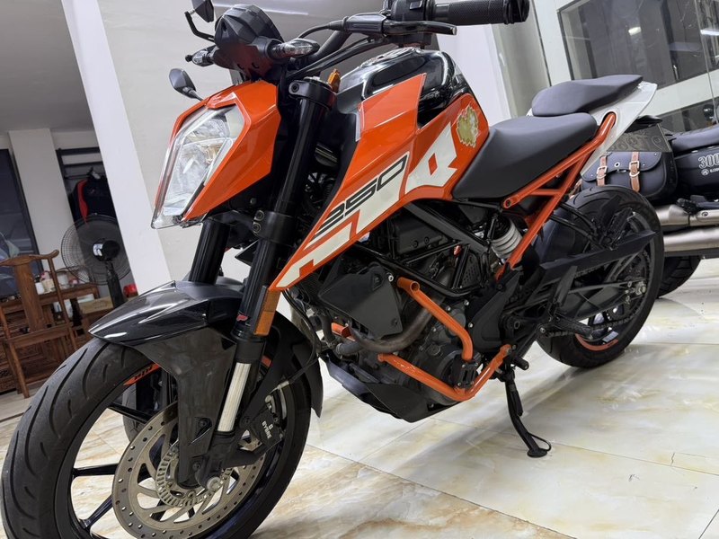 二手KTMR2R250 Duke