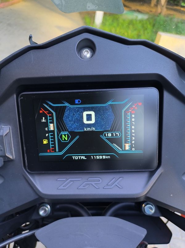 二手贝纳利金鹏 TRK502
