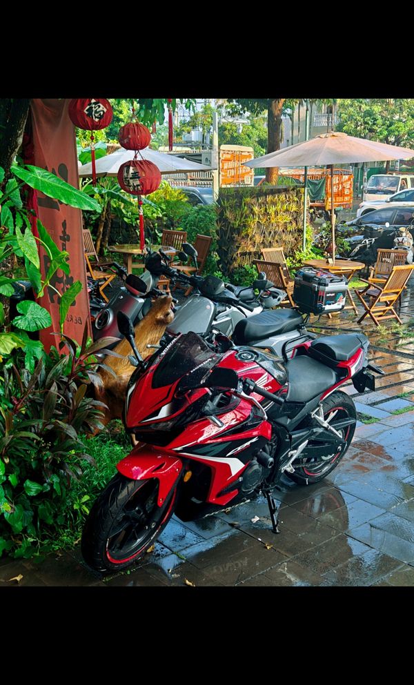 二手本田CBR400R