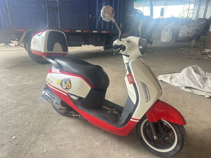 二手新大洲本田NS125LA