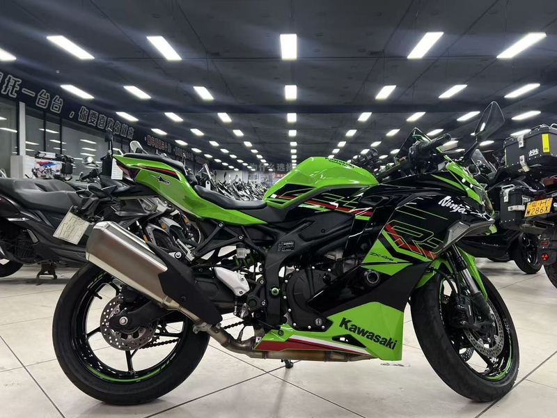 二手川崎ZX-4R