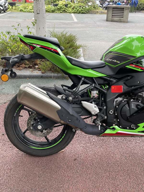 二手川崎ZX-4R