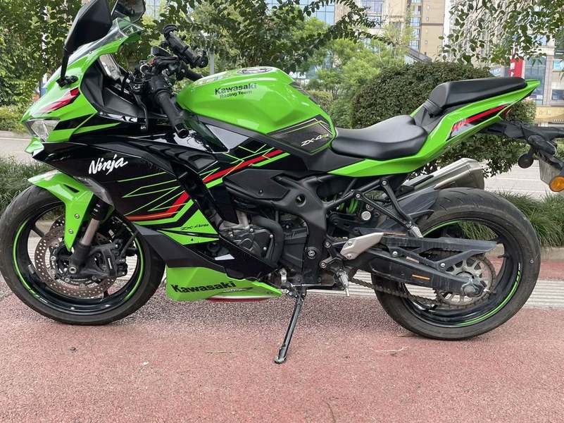 二手川崎ZX-4R