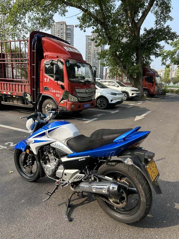 二手豪爵铃木骊驰 GW250