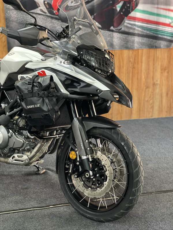 二手贝纳利金鹏 TRK502