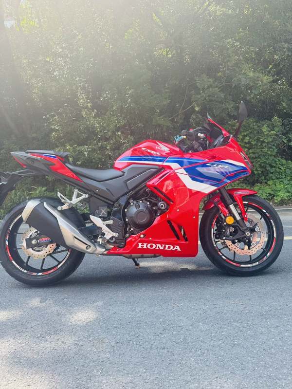 二手本田CBR400R