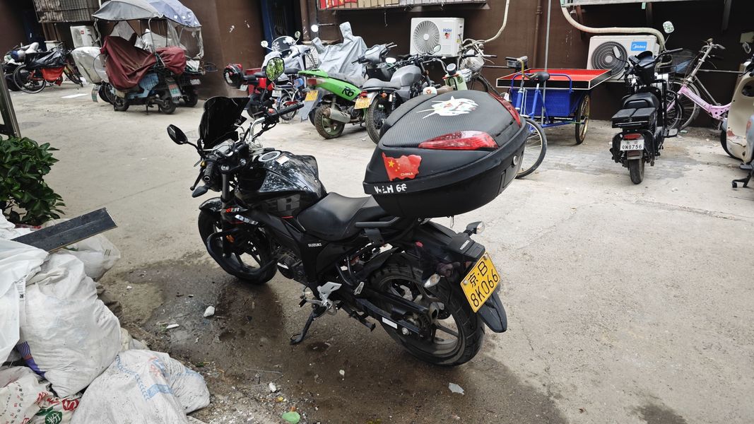二手济南铃木极客飒 Gixxer 155 NK