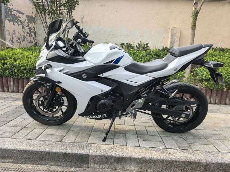 二手豪爵铃木GSX250R