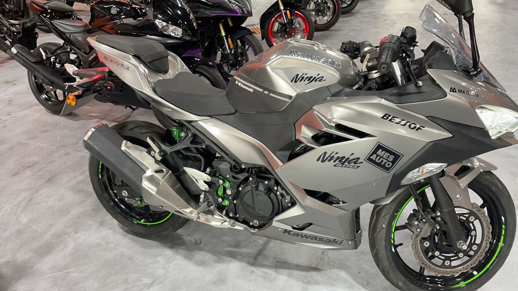 二手川崎Ninja 400