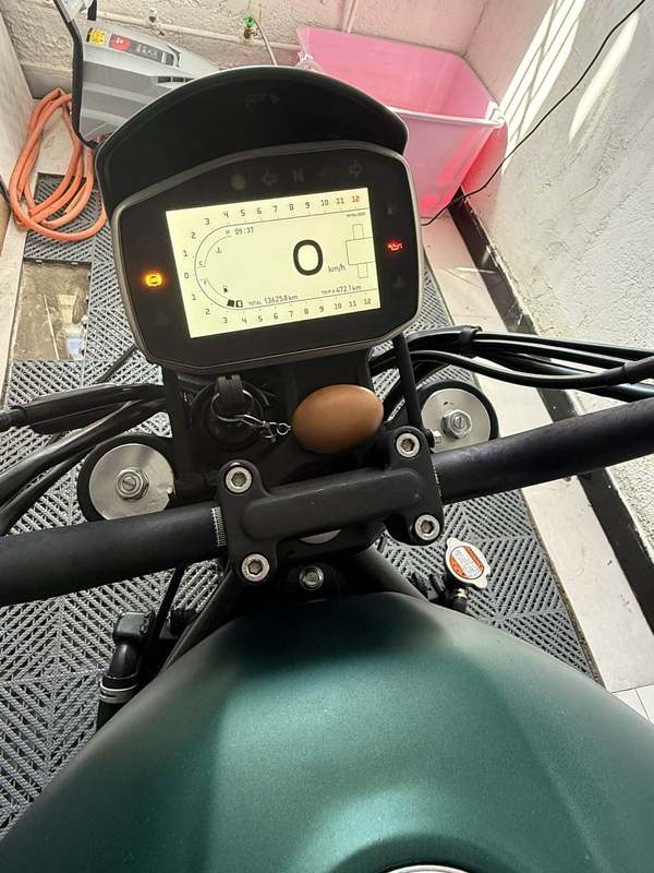 二手贝纳利幼狮 Leoncino 800
