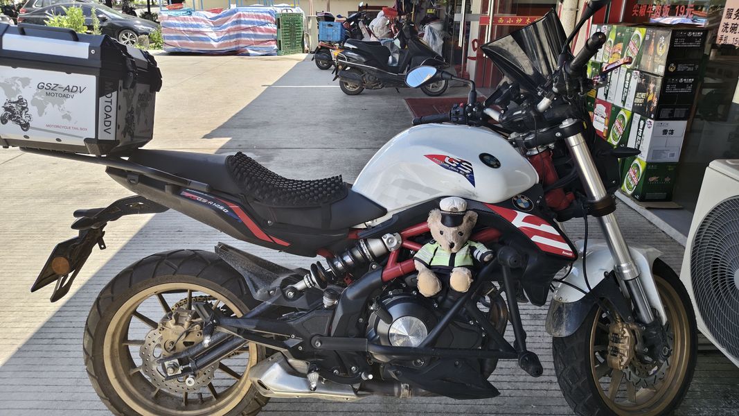 二手贝纳利蓝宝龙 BN302S