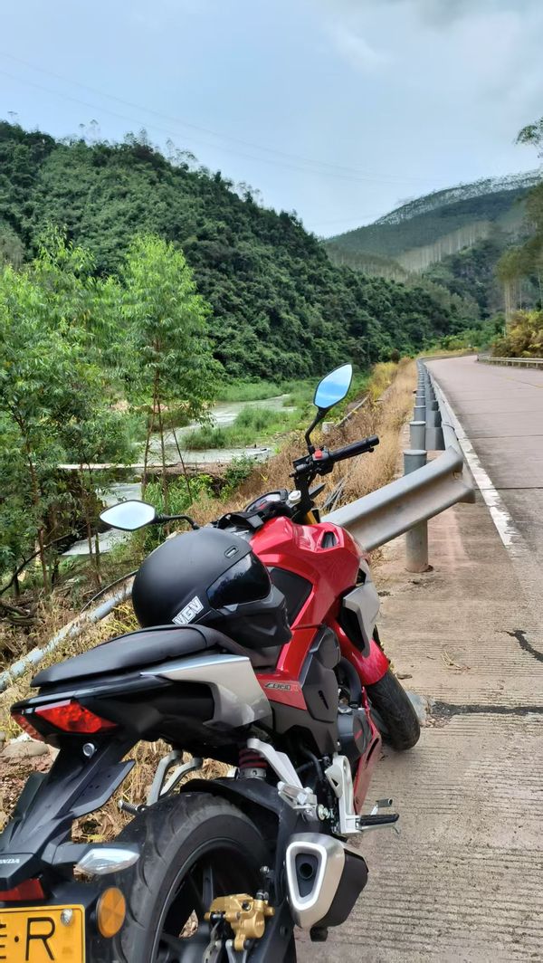二手五羊本田CB190R 暴锋眼