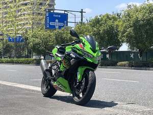 二手川崎ZX-4R