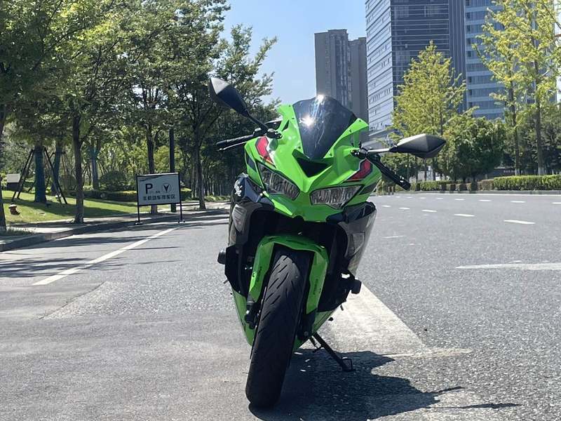 二手川崎ZX-4R