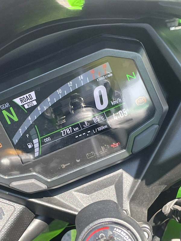 二手川崎ZX-4R