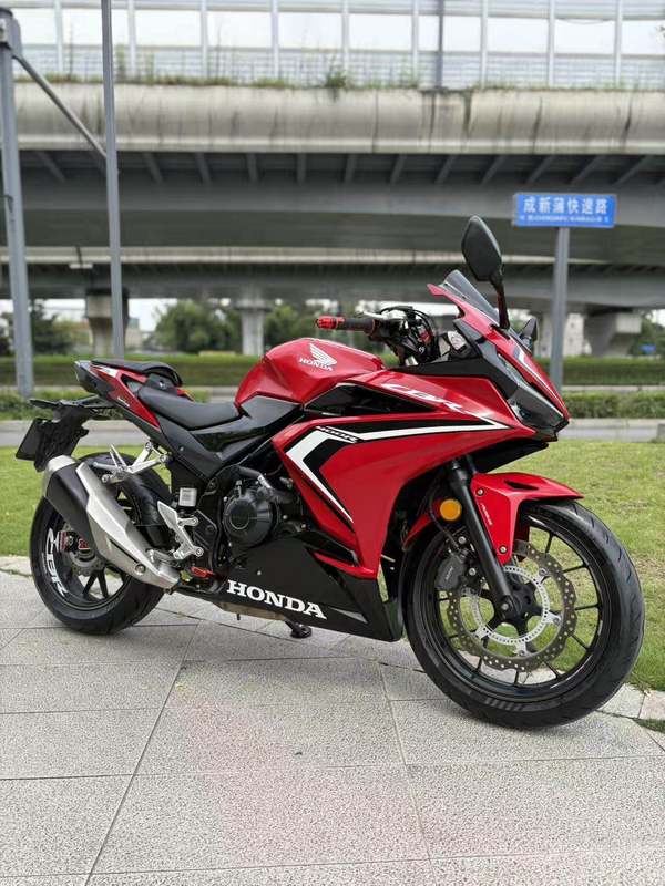 二手本田CBR400R