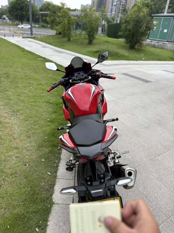 二手本田CBR400R