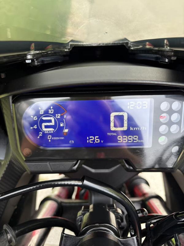 二手本田CBR400R