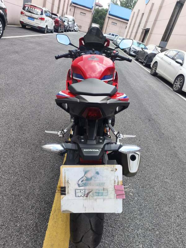 二手本田CBR400R