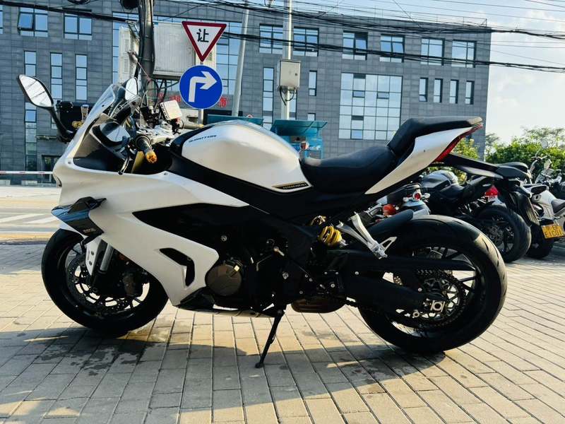 二手QJMOTOR赛800