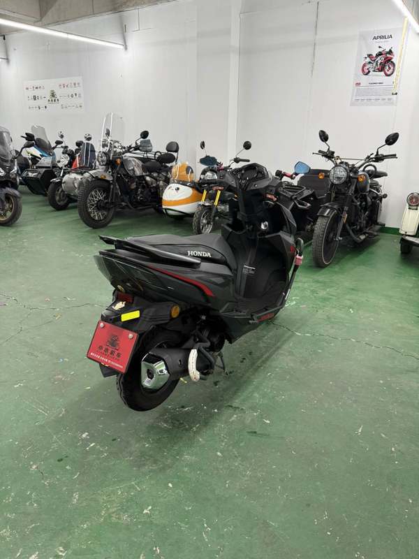 二手新大洲本田裂行 RX125Fi