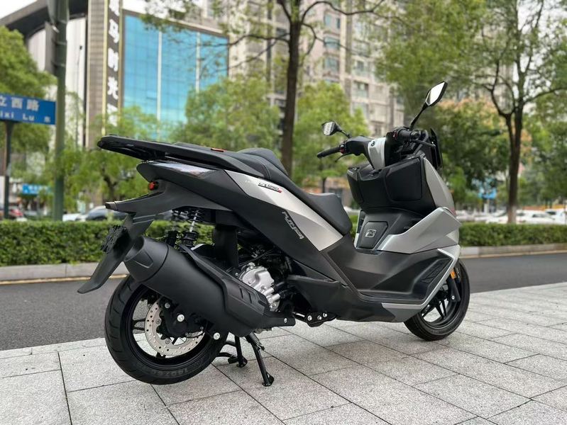二手无极SR250GT