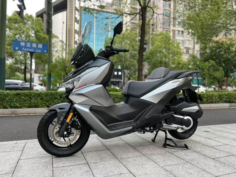 二手无极SR250GT