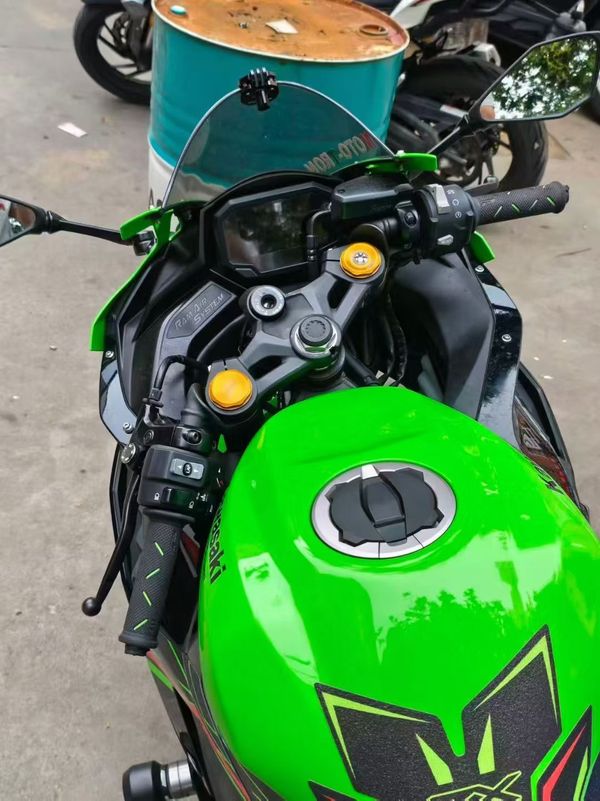 二手川崎ZX-4R