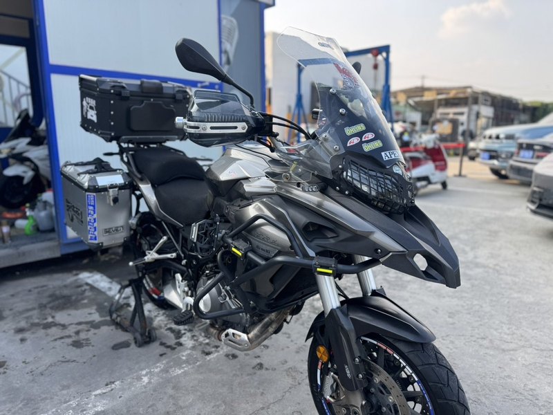 二手贝纳利金鹏 TRK502