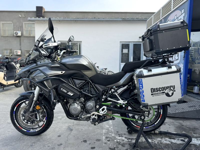 二手贝纳利金鹏 TRK502
