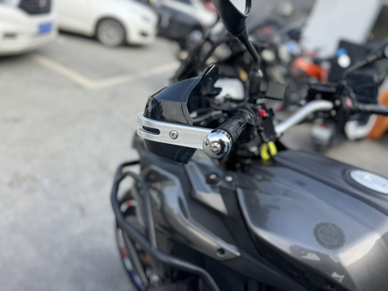 二手贝纳利金鹏 TRK502