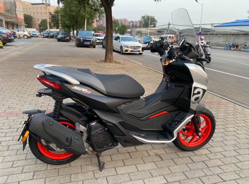 二手阿普利亚SR GT 200