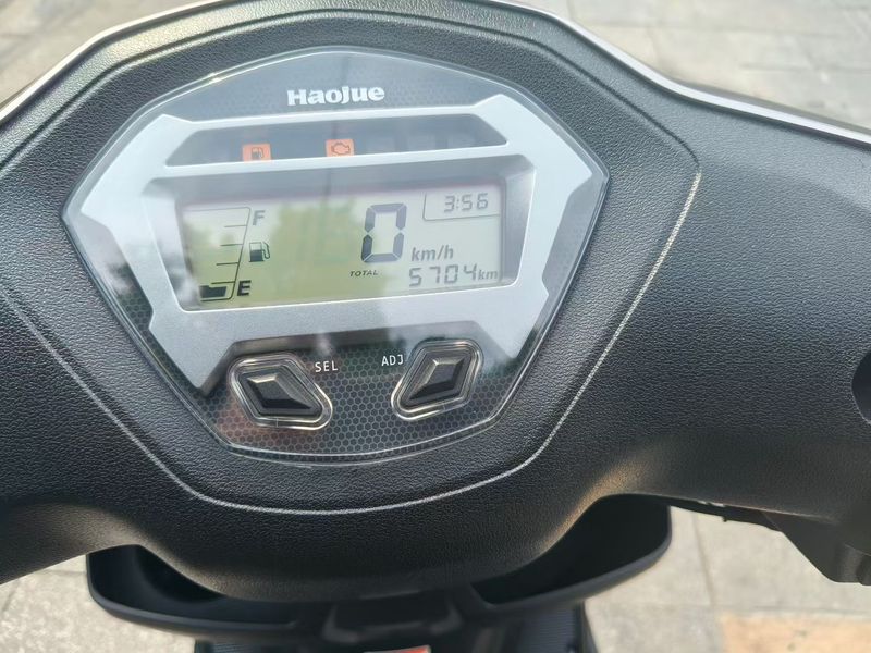 二手豪爵虎鲨VX125