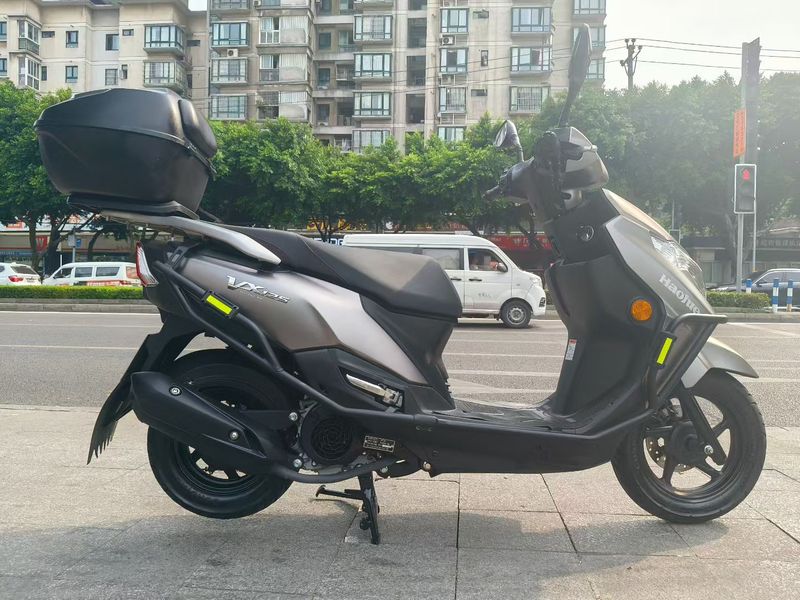 二手豪爵虎鲨VX125