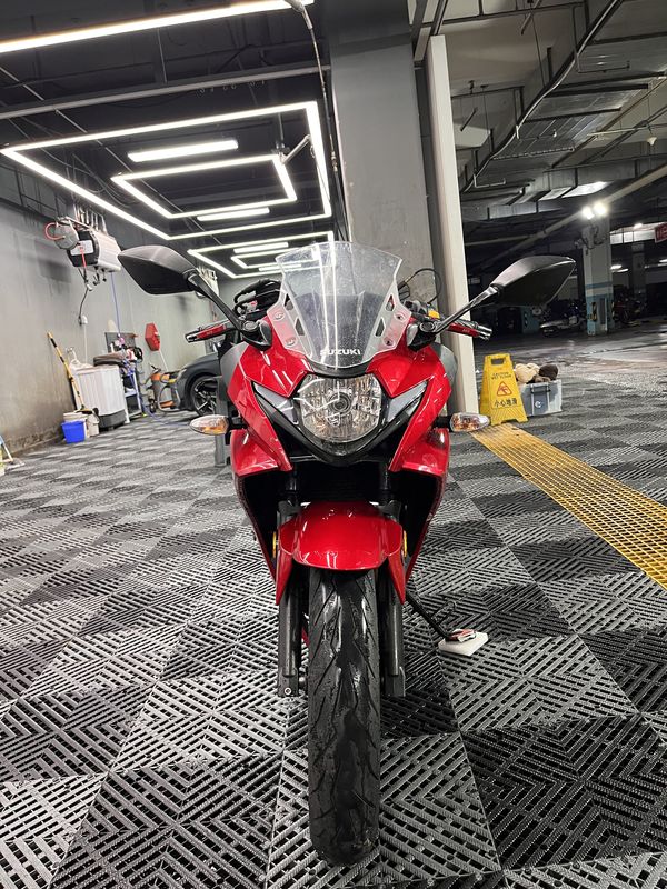 二手豪爵铃木GSX250R