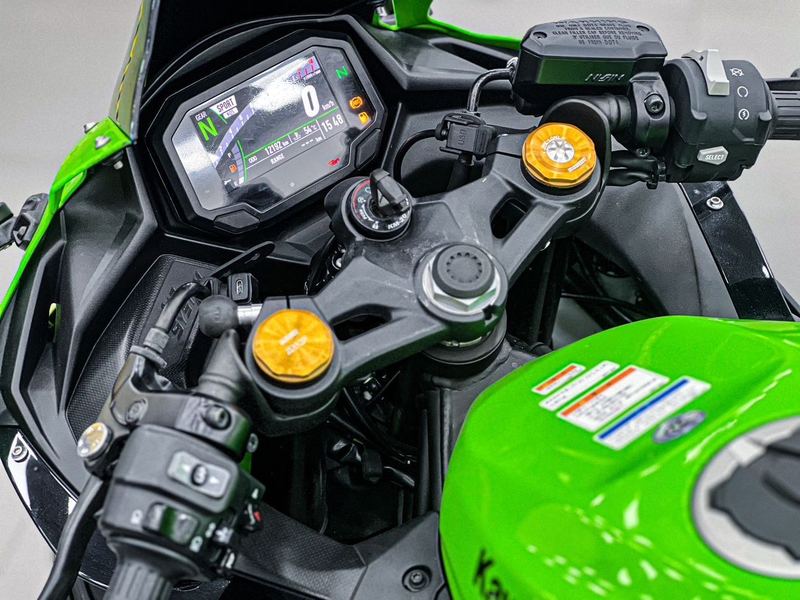 二手川崎ZX-4R