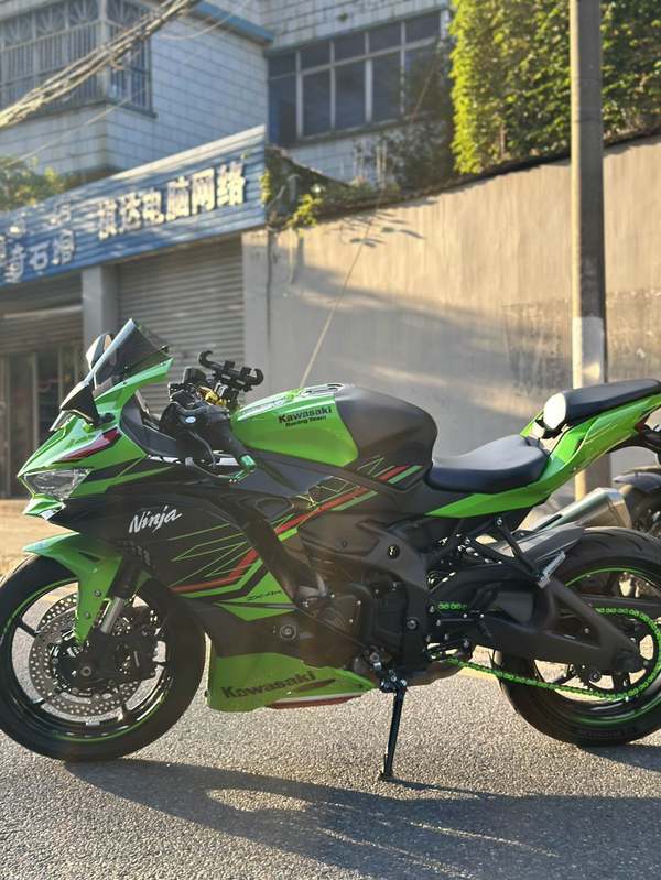 二手川崎ZX-4R